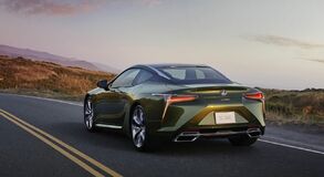 ÚJABB LIMITÁLT SZÉRIÁS VÁLTOZAT ÉRKEZIK A LEXUS LC-BŐL